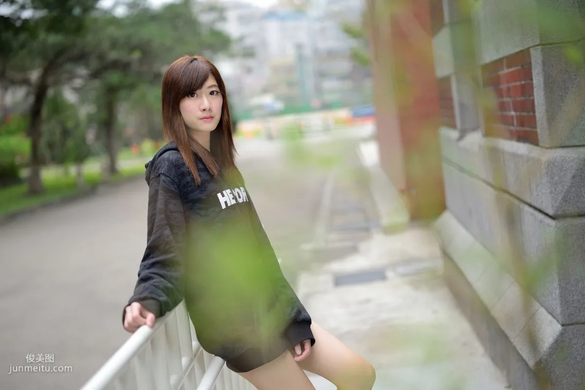 Taiwan Beauty Lin Mojing/Queena 'Junior Schoolmate Era' Photo Set photo 30