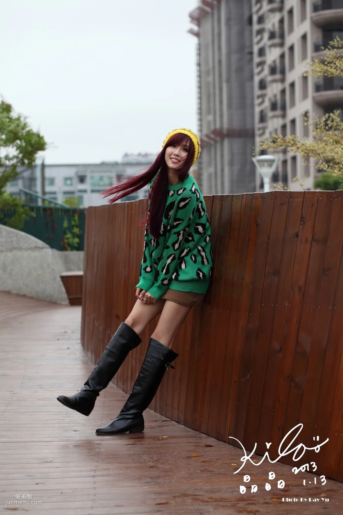 Taiwan Model Liao Tingling/Kila Jingjing, Green Long Coat + Long Boots, Street Snap Photo Set photo 54