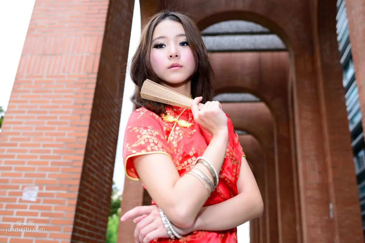 Taiwan Model A Bu, Red and Black Qipao Series Outdoor Shoot Photo Set photo 63