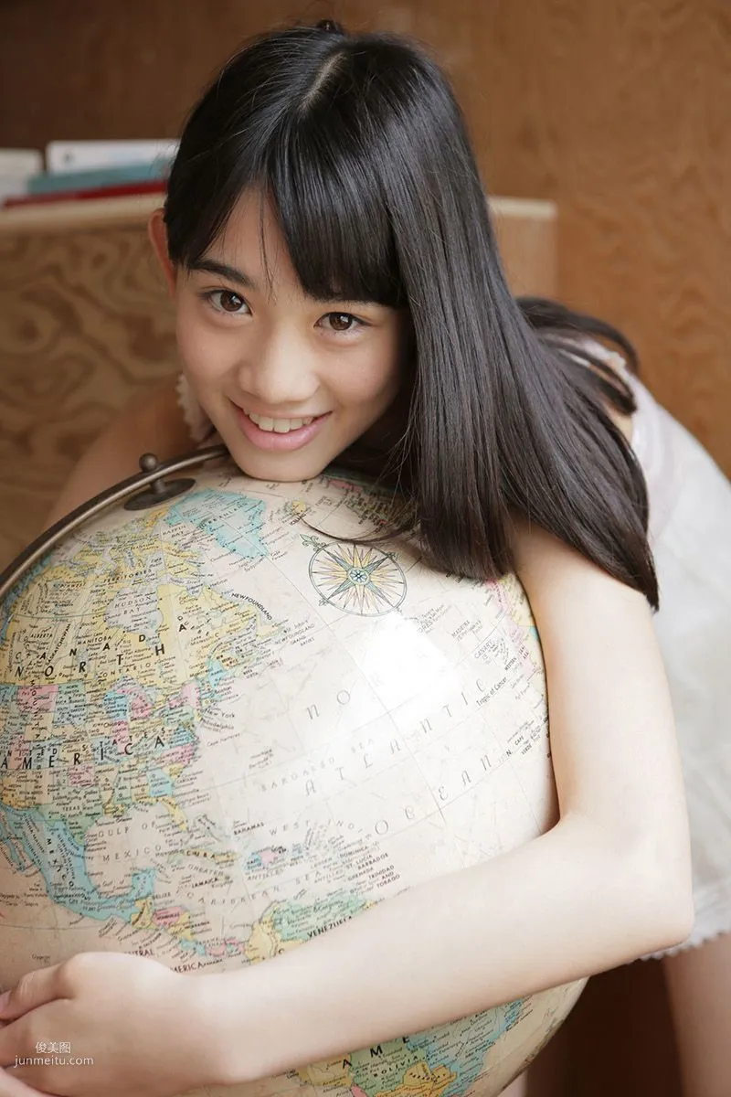 Honoka Akimoto 秋本帆華 《PROTO STAR》 [PB寫真集] 30