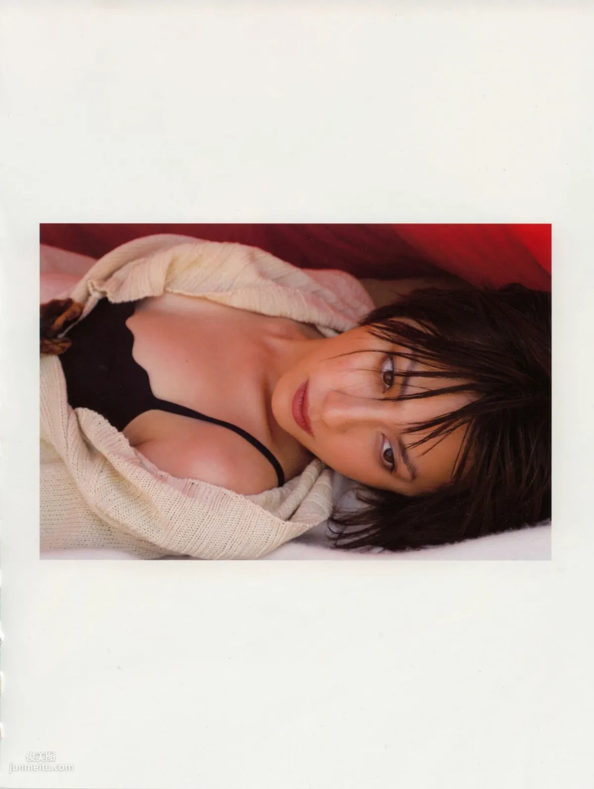 奧菜恵《The Okina 3／3 in Paris》 [PB寫真集] 61