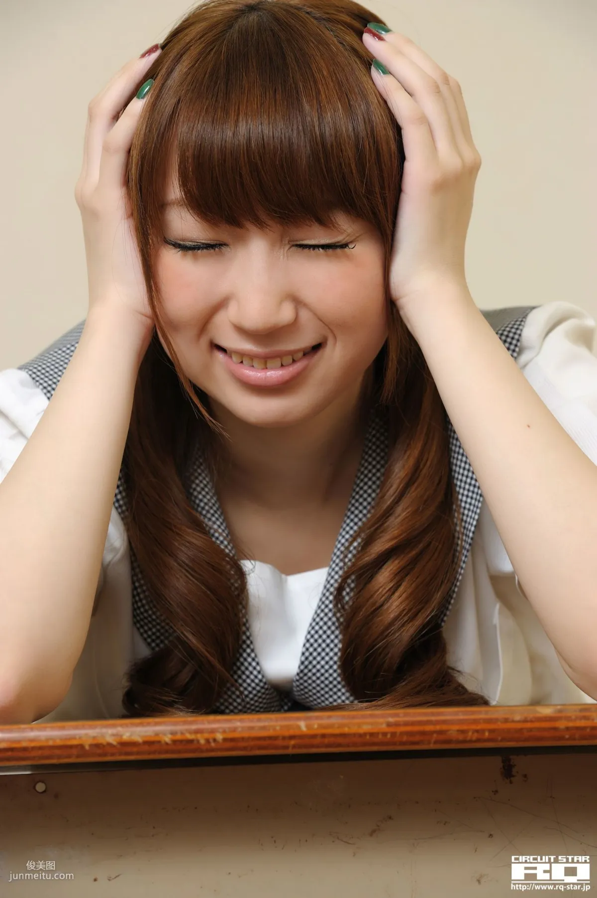 [RQ-STAR] NO.00571 荒井嘉奈 School Girl 寫真集 119