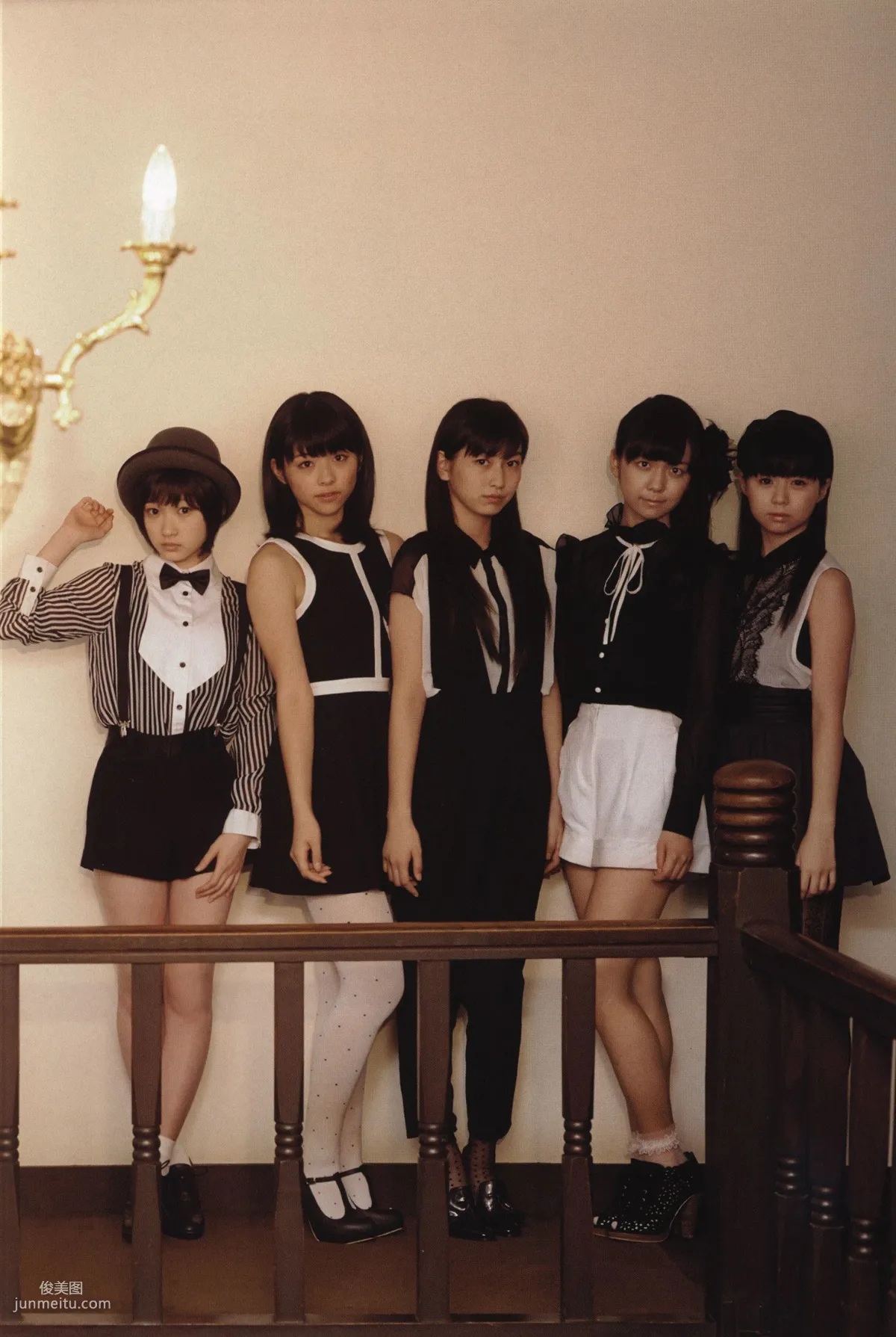 Juice=Juice《OFFICIAL PHOTO BOOK》 [PB] 寫真集 42