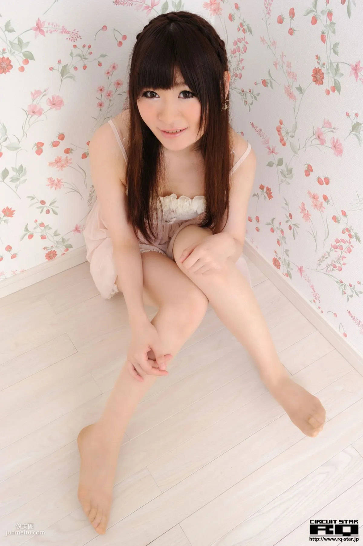 [RQ-STAR] NO.00564 Eri Tomoki 友木えり Private Dress 寫真集 59