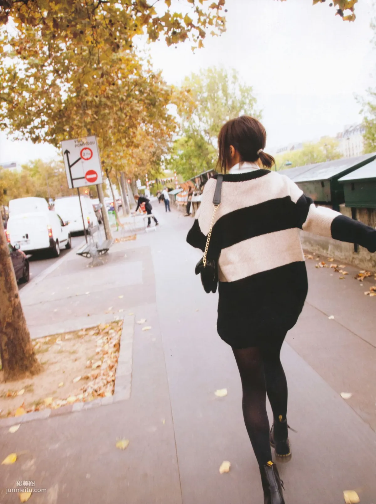 Atsuko Maeda Clumsy [Photo Books] photo 55