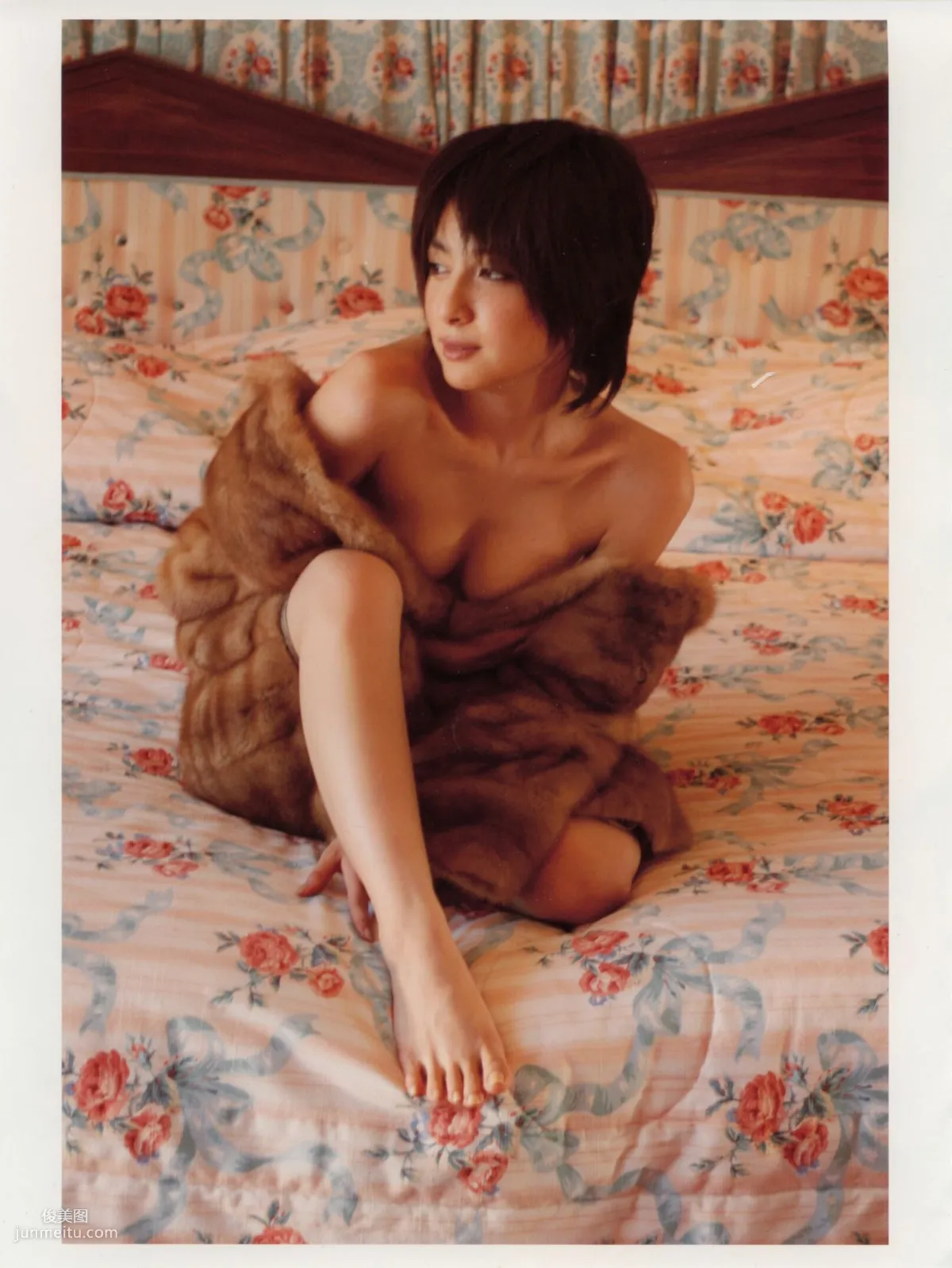 奧菜恵《The Okina 3／3 in Paris》 [PB寫真集] 64