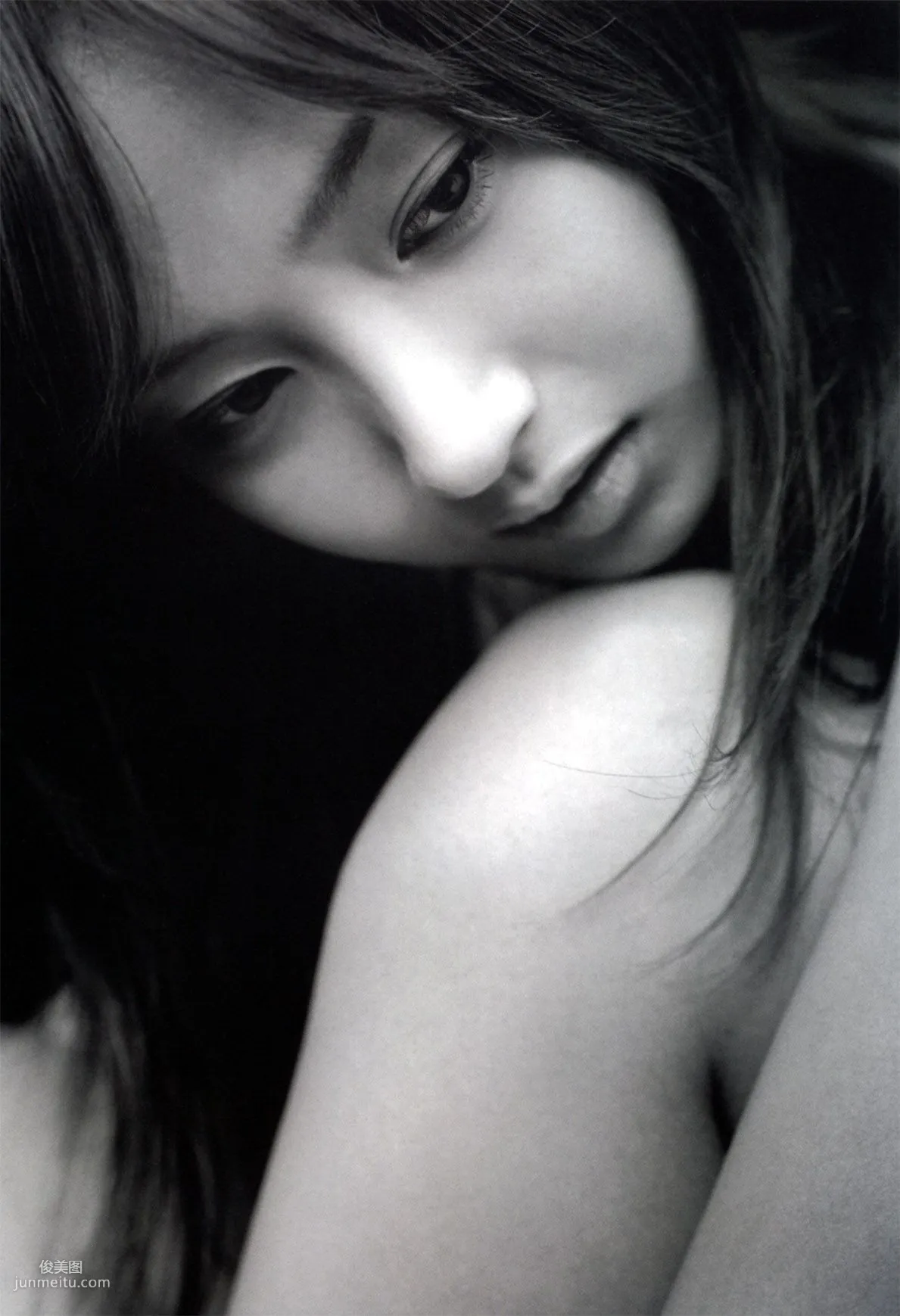 Miki Fujimoto, cheri [Photo Book] Photo Set photo 11
