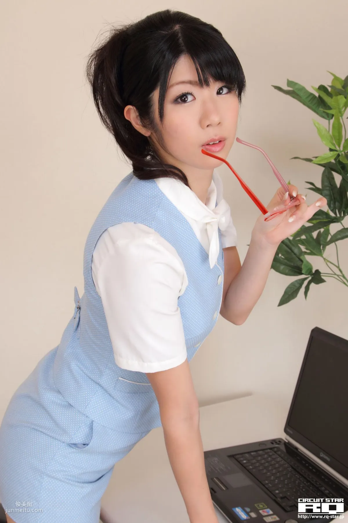 [RQ-STAR] NO.00614 Aoi Usami 宇佐美あおい Office Lady 寫真集 57