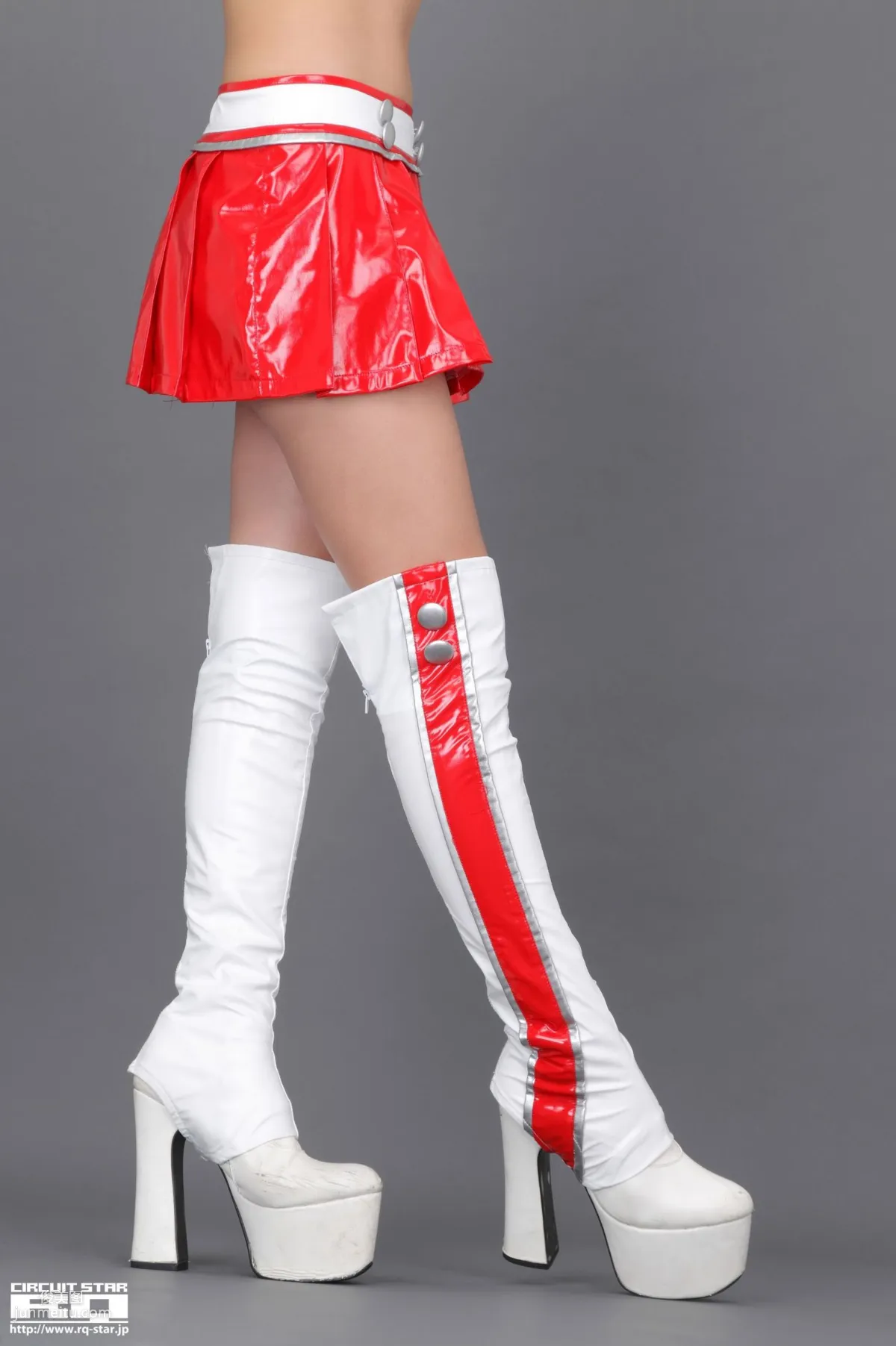 [RQ-STAR] NO.00586 Naoho Ichihashi 市橋直歩 Race Queen 寫真集 16