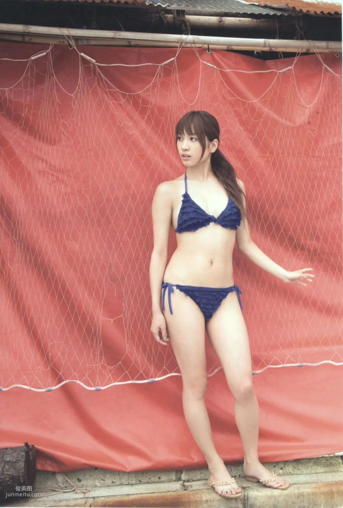 大島麻衣《勉強させていただきました!》 [PB寫真集] 8