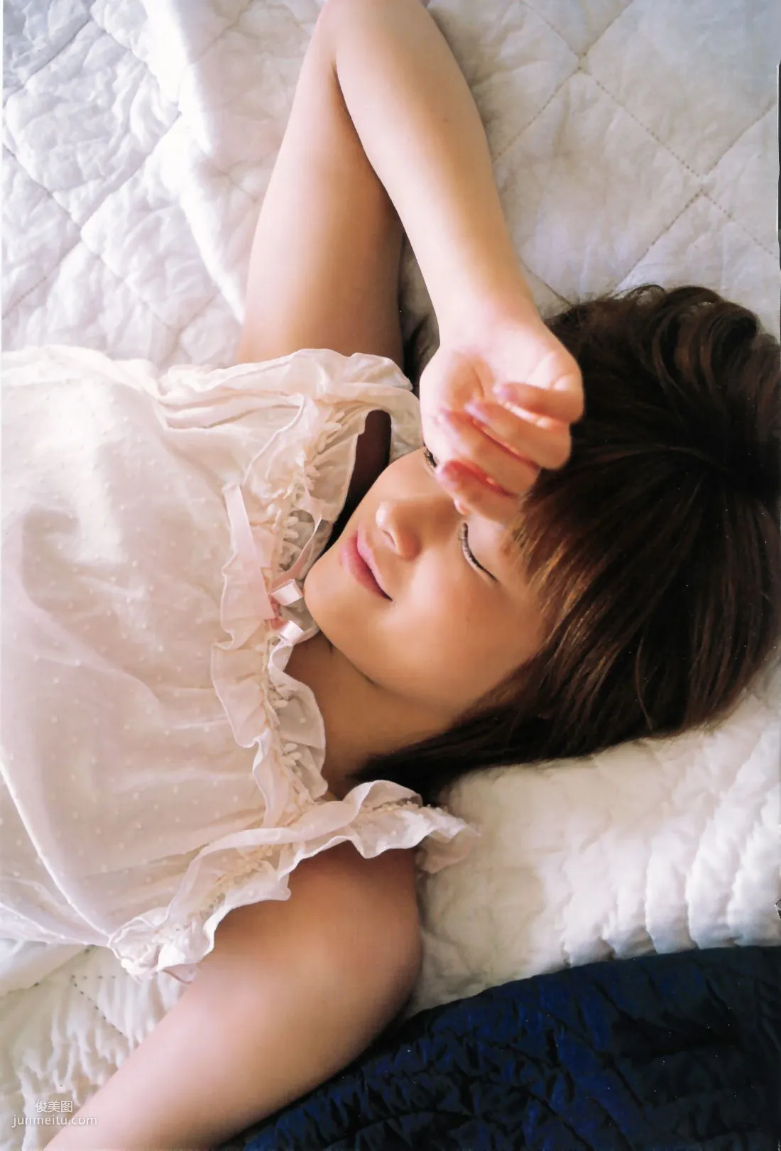 亀井絵裡 《ERI》 [Photo Book] 寫真集 23