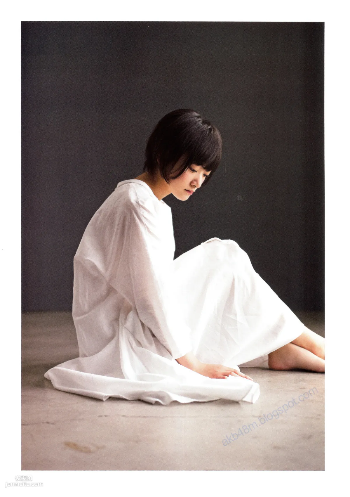 乃木坂46 《Winter 彩冬》 [PB写真集 季刊 86