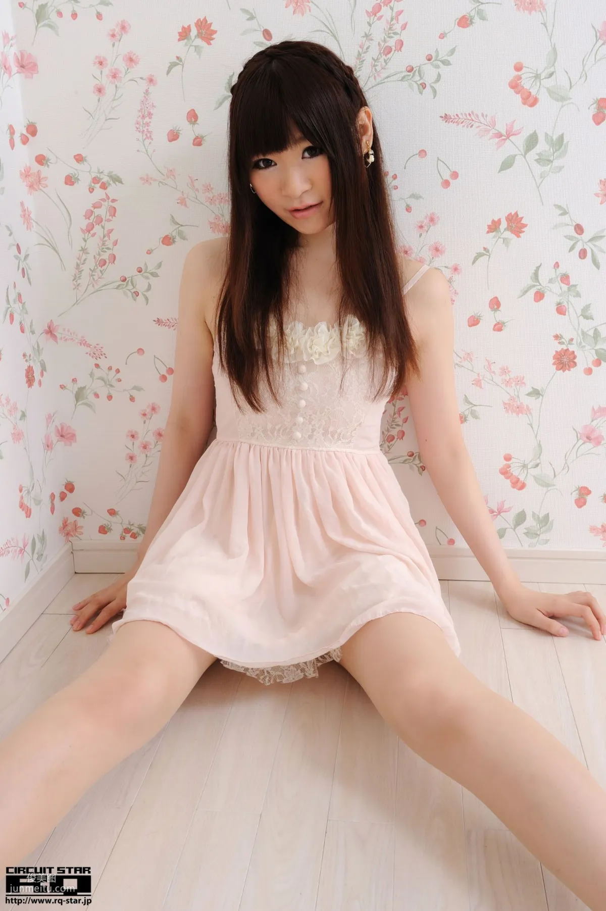 [RQ-STAR] NO.00564 Eri Tomoki 友木えり Private Dress 寫真集 67