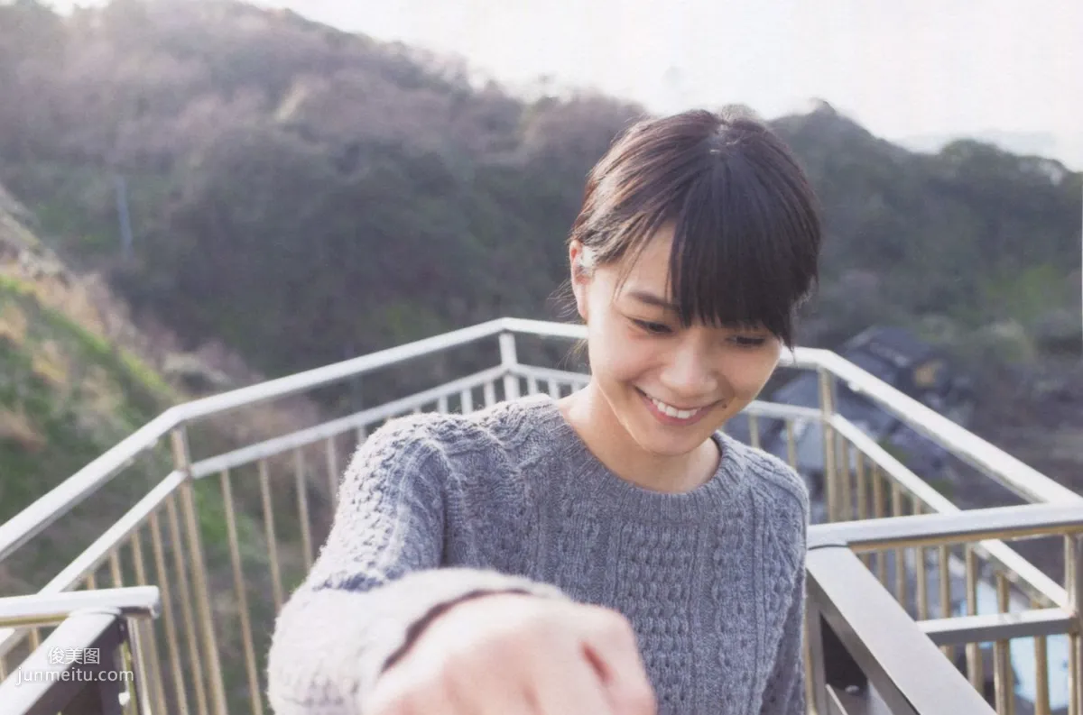 深川麻衣《ずっと、そばにいたい》 [PB写真集] 104