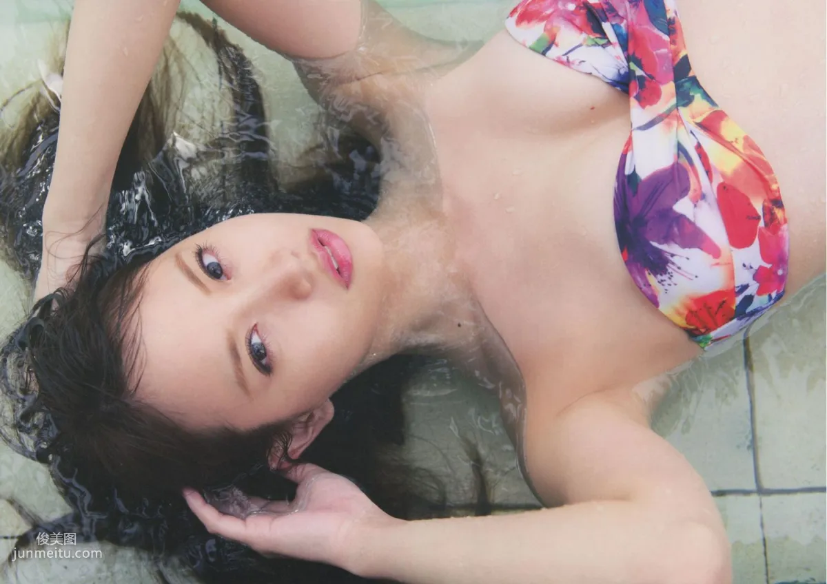 永尾まりや 《美しい細胞》 Utsukushii Saibo [PB寫真集] 27