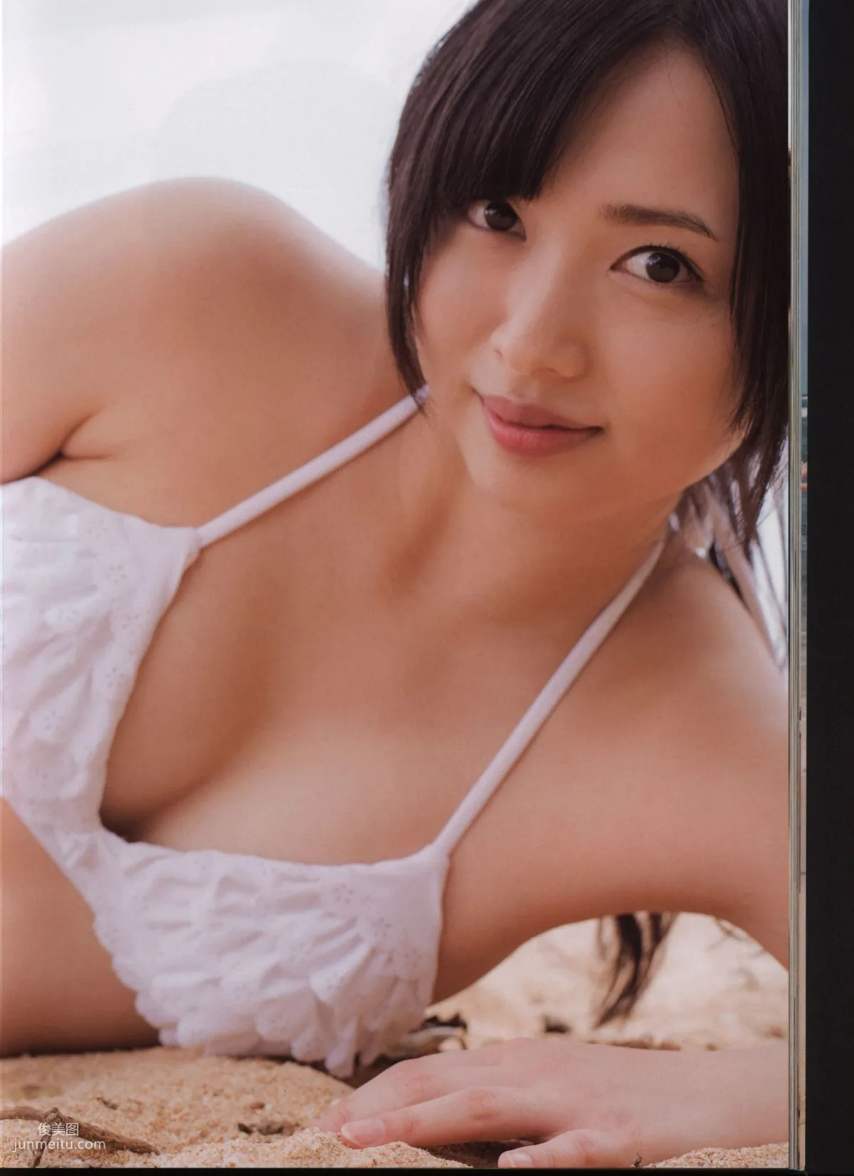 Alo Hello! Berryz 工房 Photobook 2013 [PB寫真集] 83