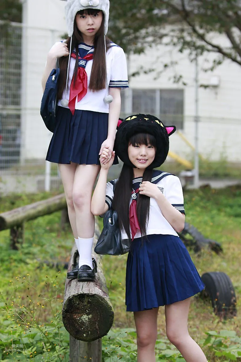 山本麻裡菜、山本有沙 《ガールズダイアリー ドキドキ 有沙＆まりな》 [PB寫真集] 29