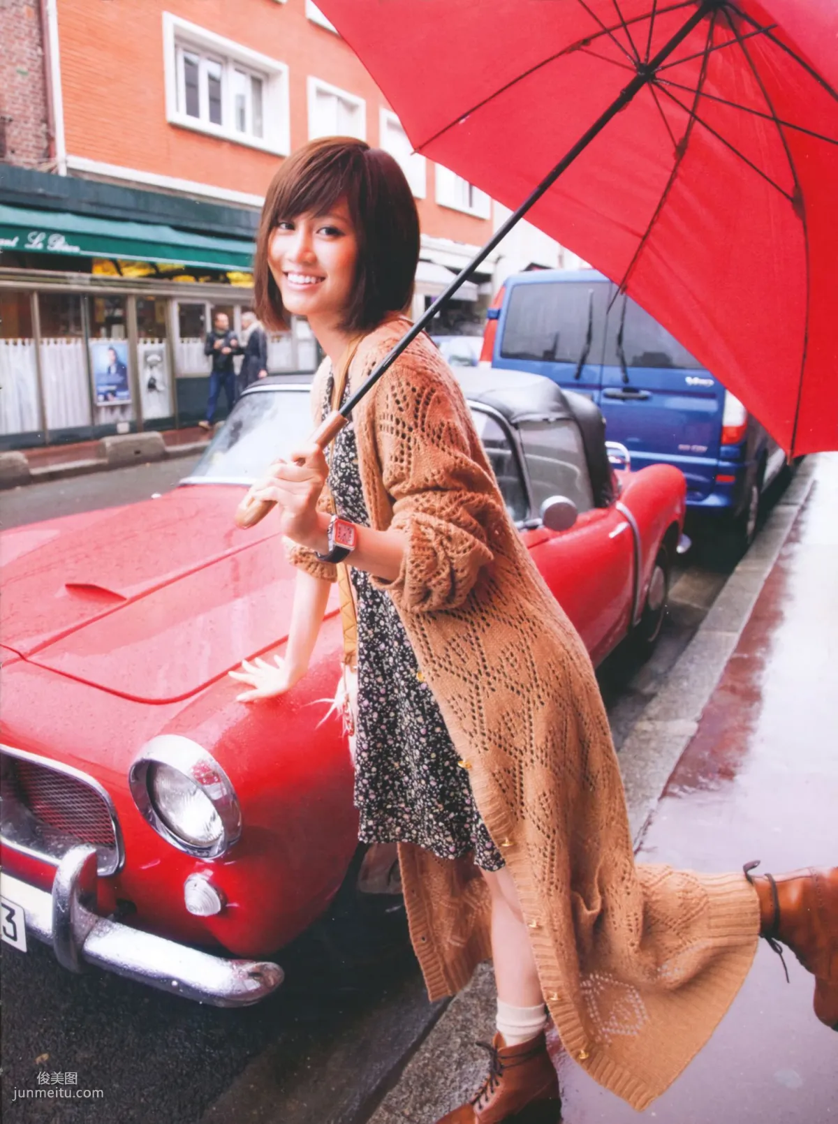 Atsuko Maeda Clumsy [Photo Books] photo 11