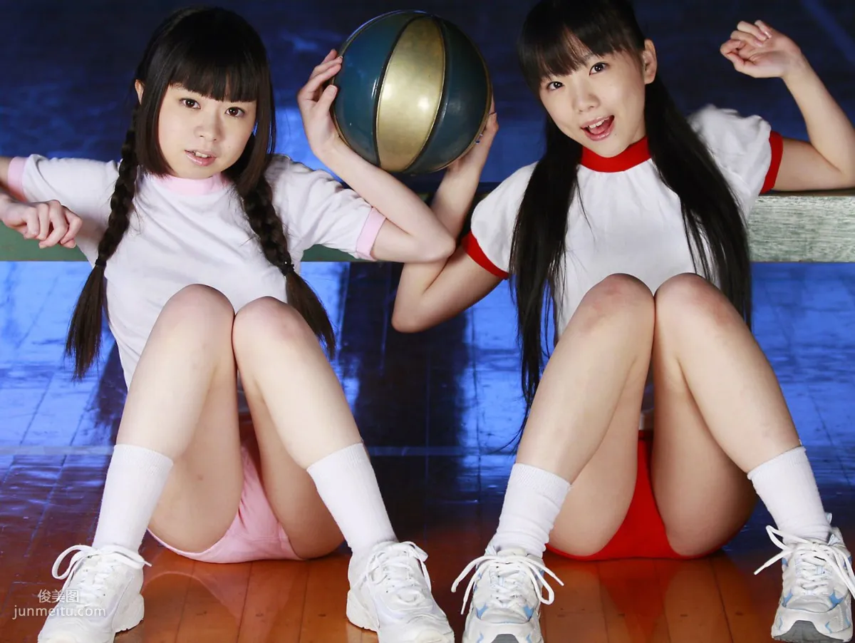 山本麻裡菜、山本有沙 《ガールズダイアリー ドキドキ 有沙＆まりな》 [PB寫真集] 48