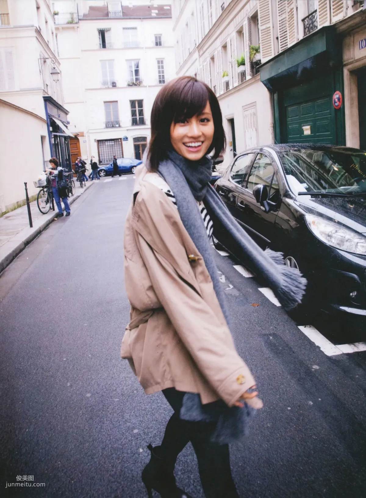 Atsuko Maeda Clumsy [Photo Books] photo 76