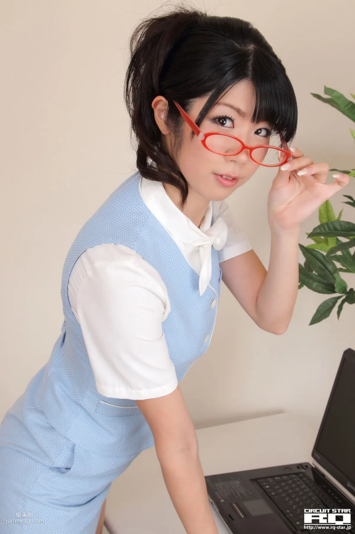 [RQ-STAR] NO.00614 Aoi Usami 宇佐美あおい Office Lady 寫真集 56