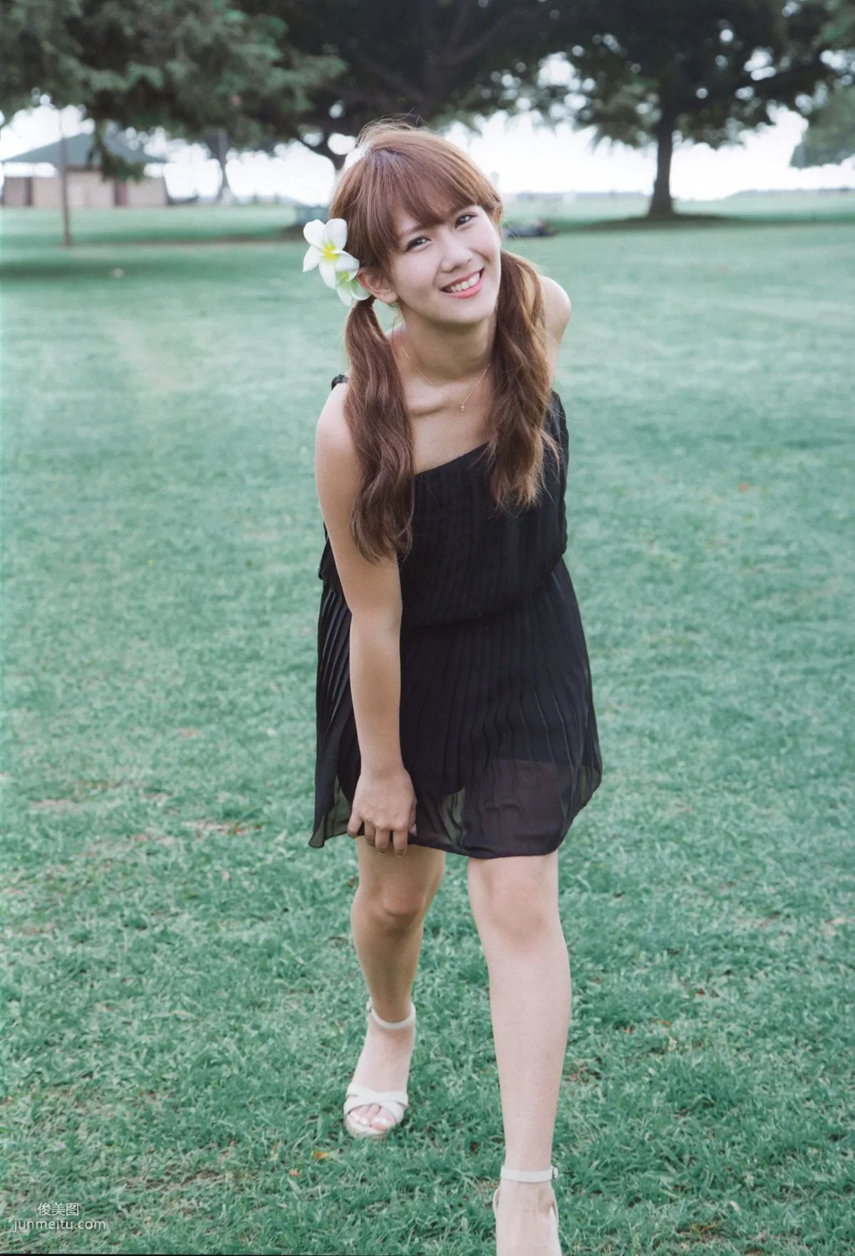 Alo-Hello! ℃-ute Photobook 2014 [PB写真集]14
