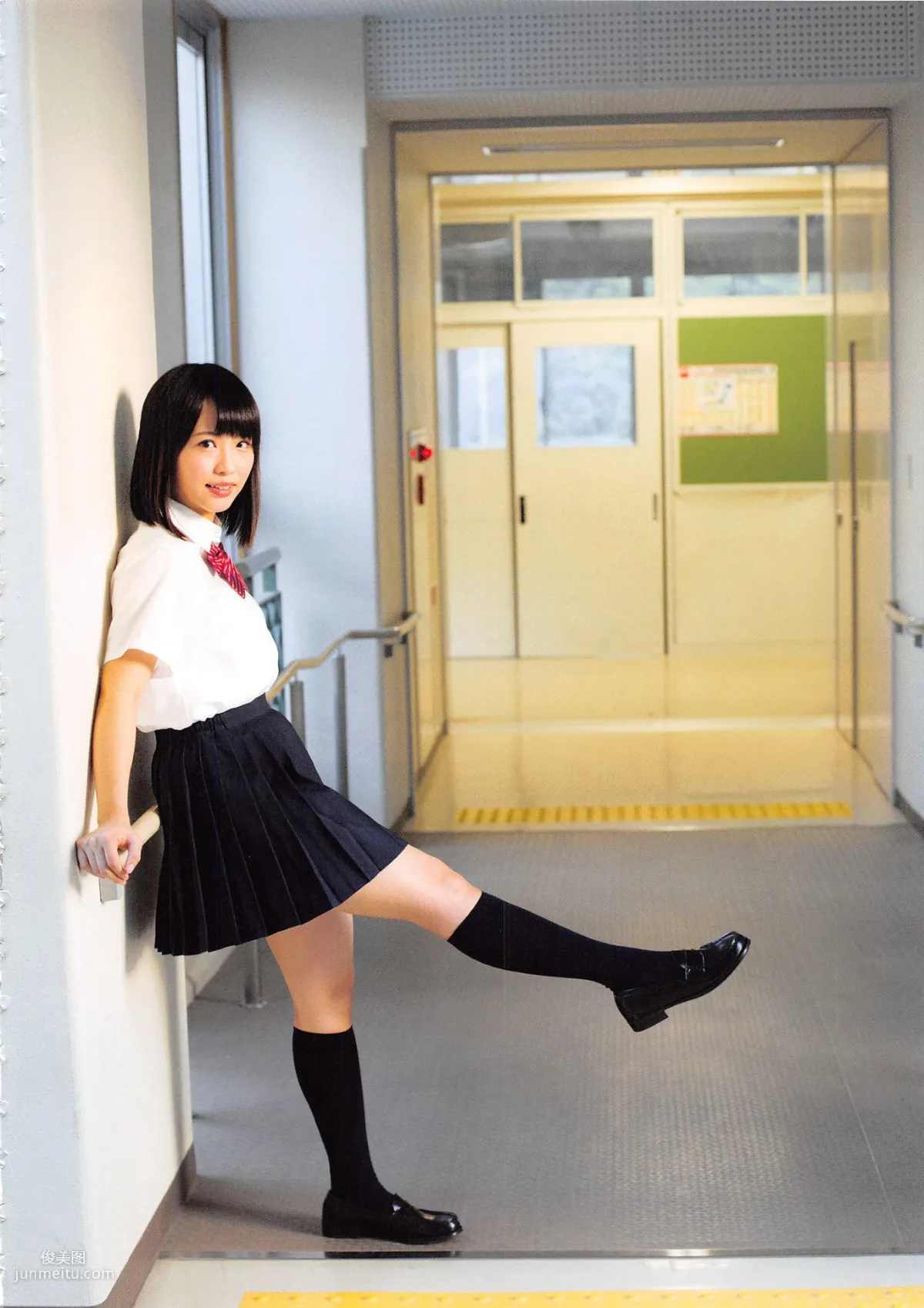 松村香織 First Photobook 《Mushusei》 [PB寫真集] 61