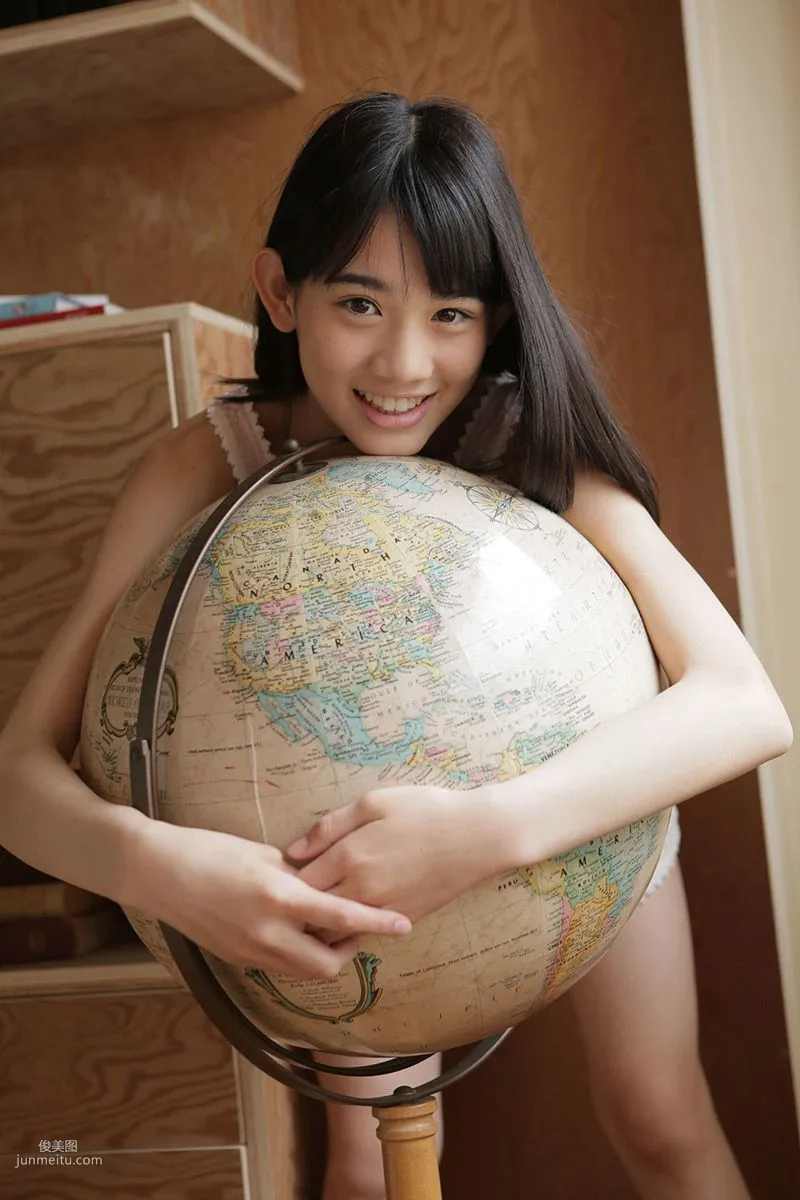 Honoka Akimoto 秋本帆華 《PROTO STAR》 [PB寫真集] 29