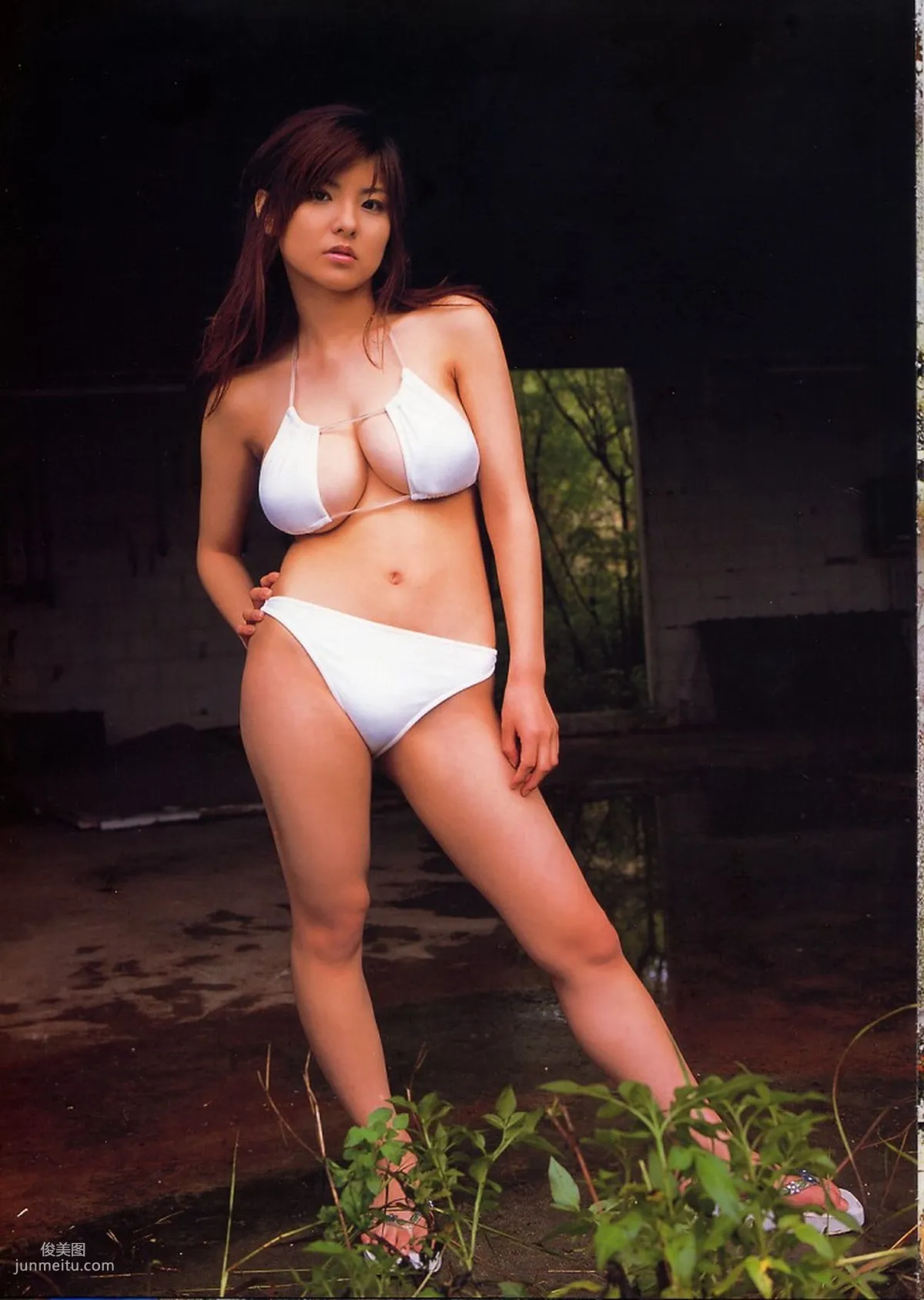 Miri Hanai, First H! [Photo Books] Photo Set photo 15