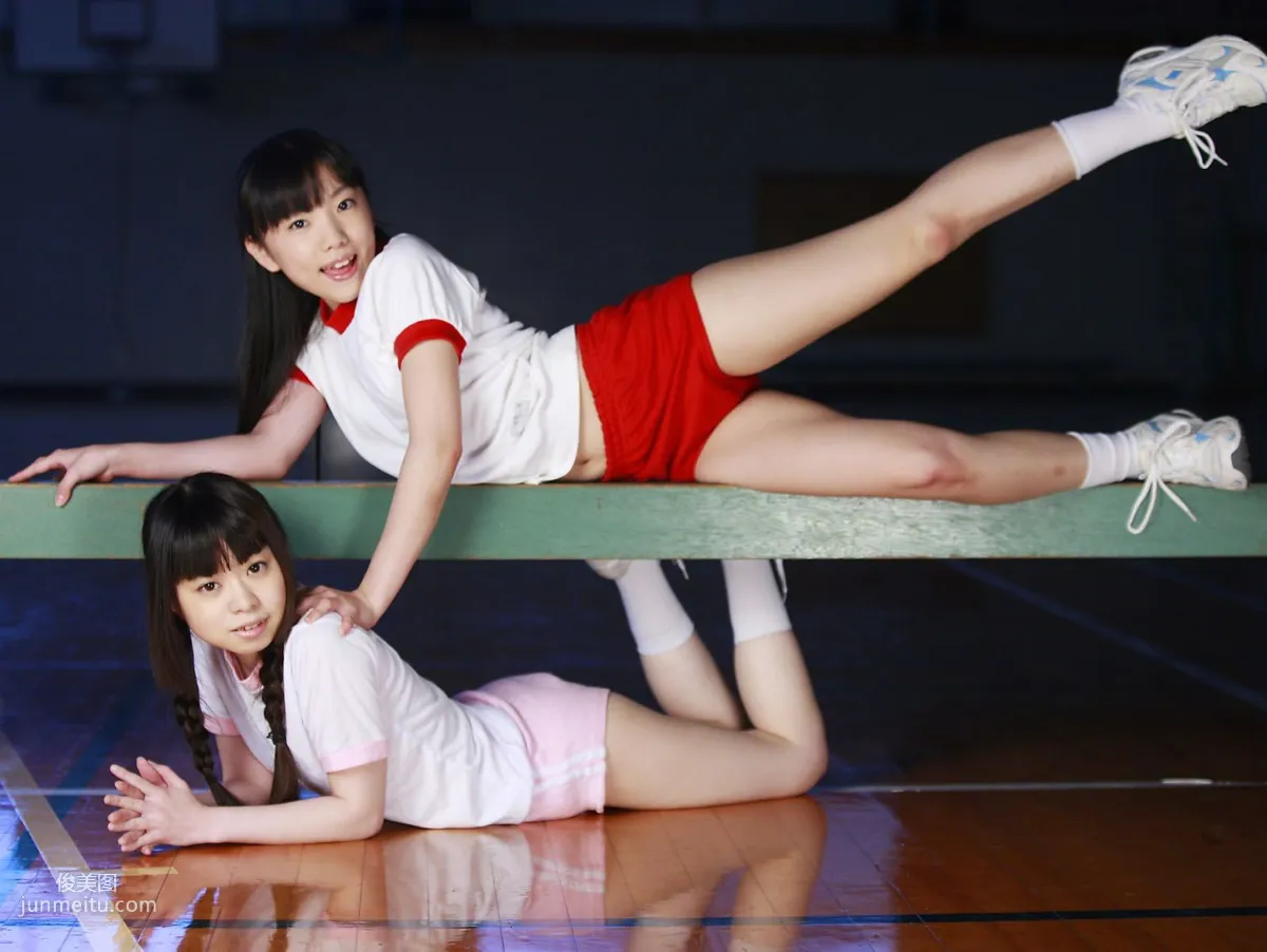 山本麻裡菜、山本有沙 《ガールズダイアリー ドキドキ 有沙＆まりな》 [PB寫真集] 14