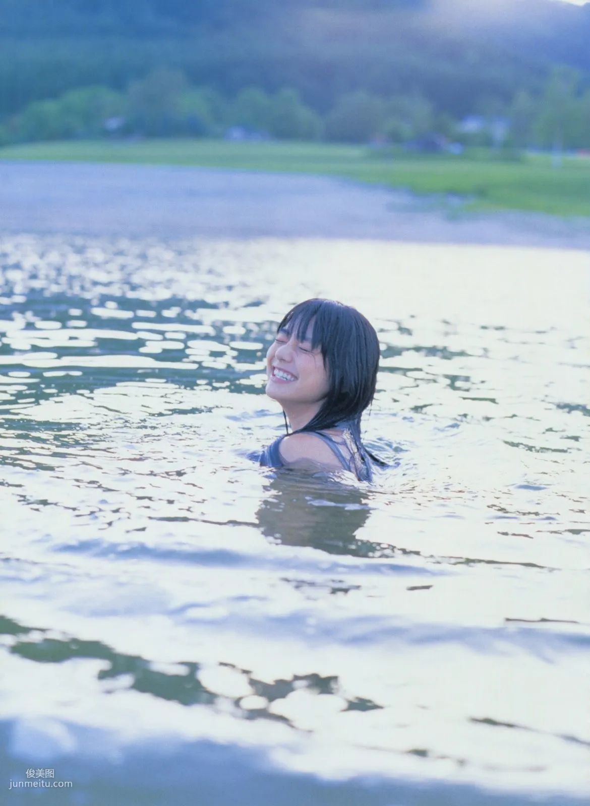 倉科カナ/倉科加奈 《Sunny Flower》 [PB] 寫真集 100