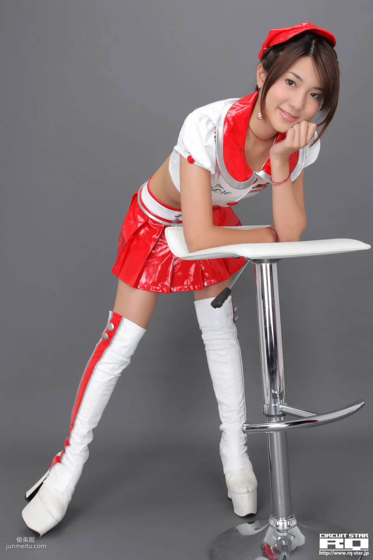 [RQ-STAR] NO.00586 Naoho Ichihashi 市橋直歩 Race Queen 寫真集 50