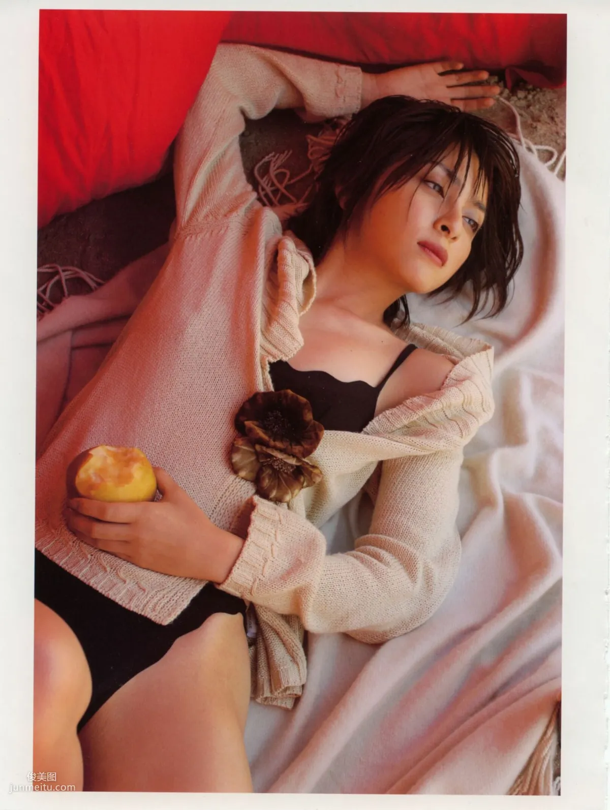 奧菜恵《The Okina 3／3 in Paris》 [PB寫真集] 60