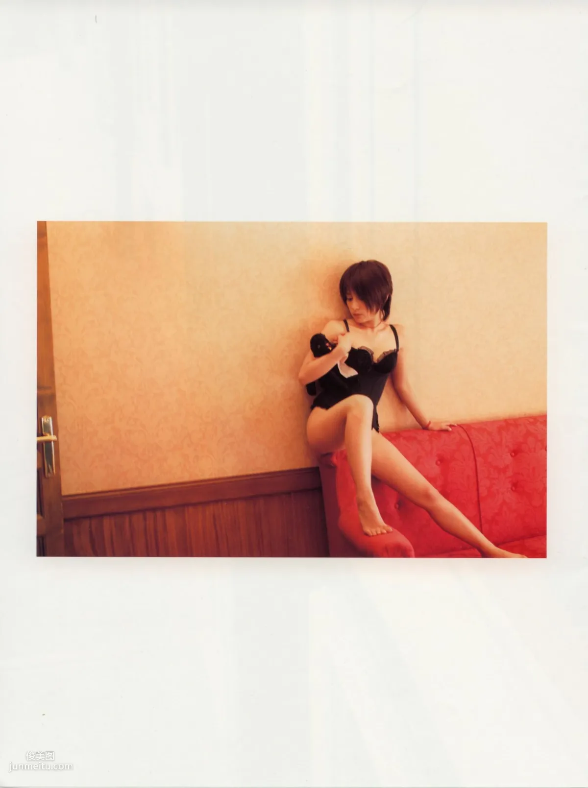 奥菜恵《The Okina 3／3 in Paris》 [PB写真集] 5