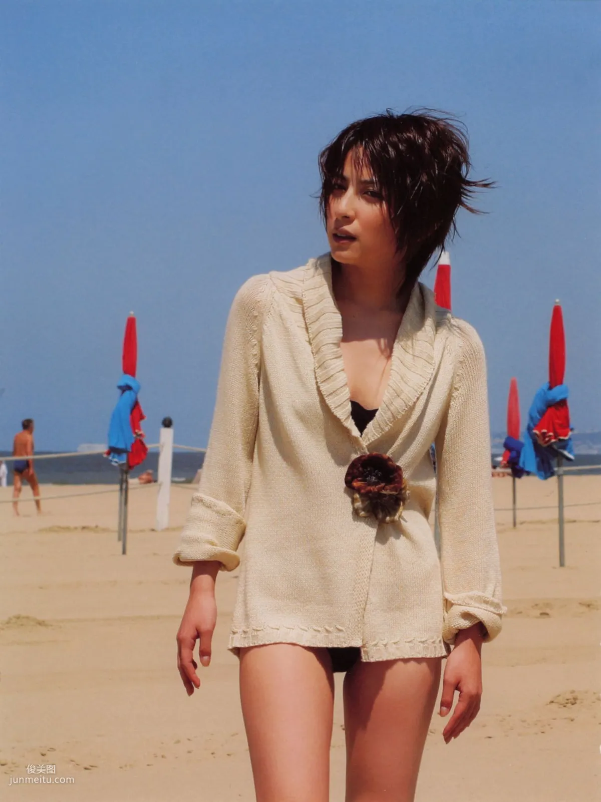 奧菜恵《The Okina 3／3 in Paris》 [PB寫真集] 57
