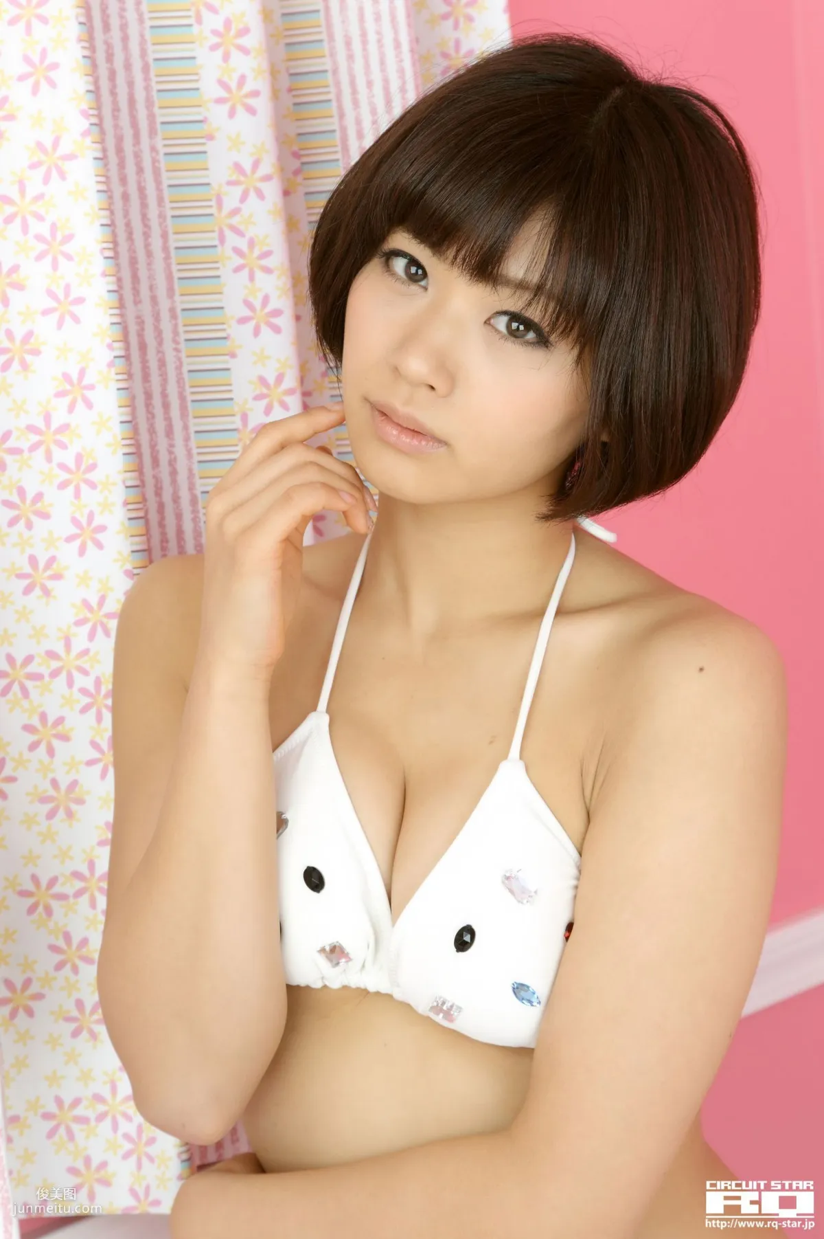 [RQ-STAR] NO.00609 安枝瞳 Hitomi Yasueda Swim Suits 寫真集 31