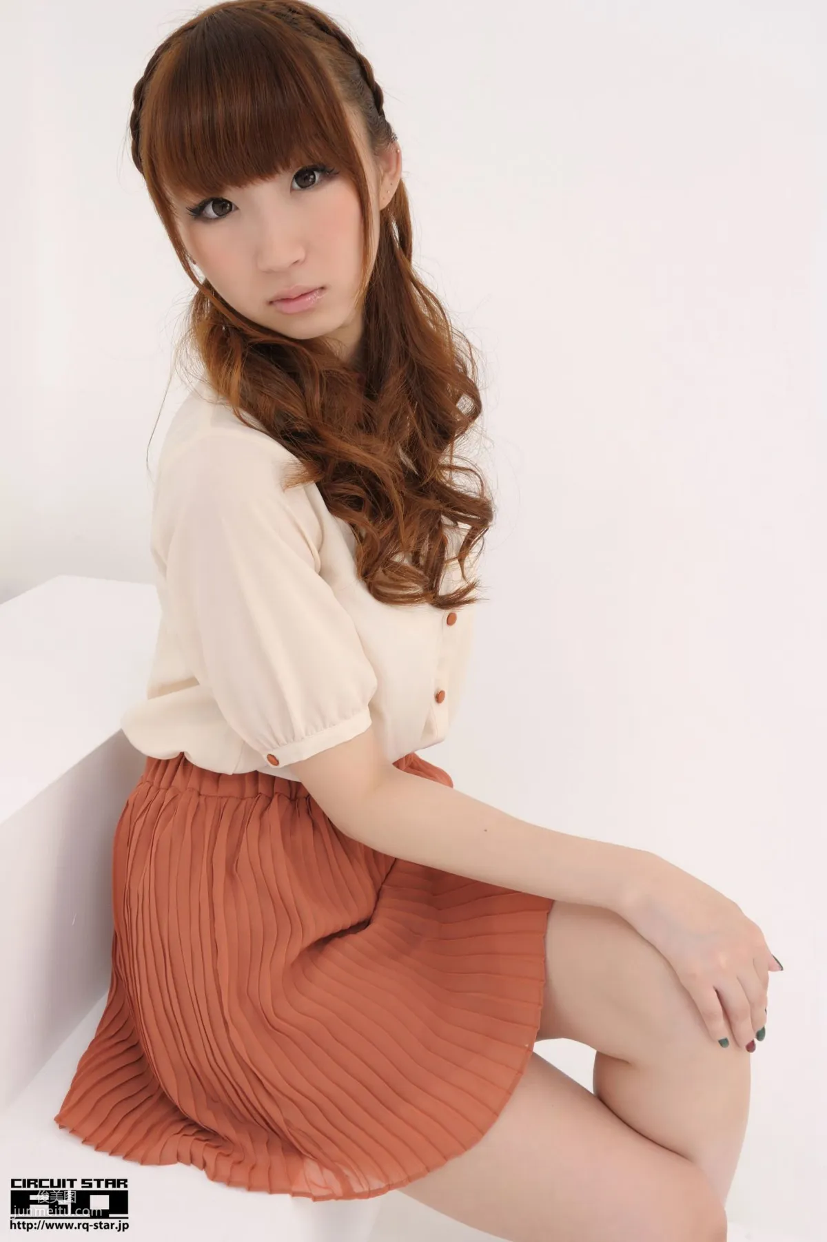 [RQ-STAR] NO.00563 Kana Arai 荒井嘉奈 Race Queen 寫真集 39