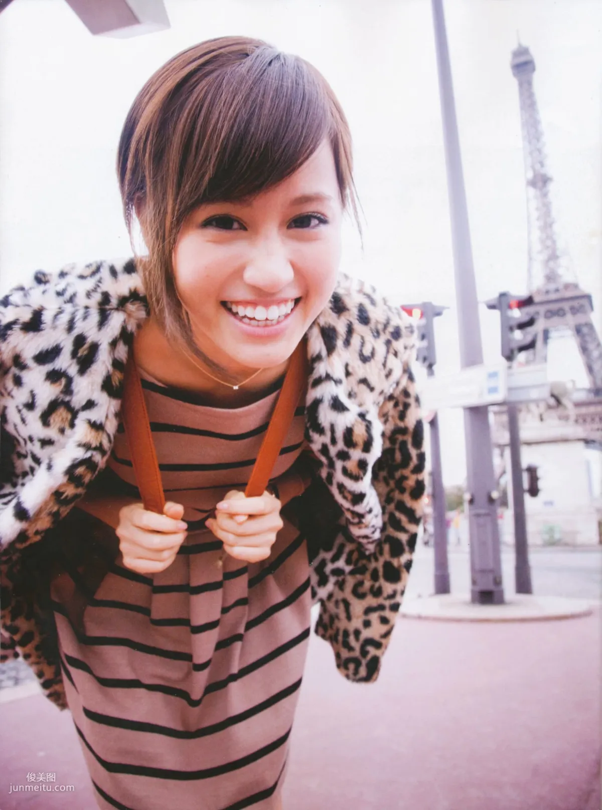 Atsuko Maeda Clumsy [Photo Books] photo 65