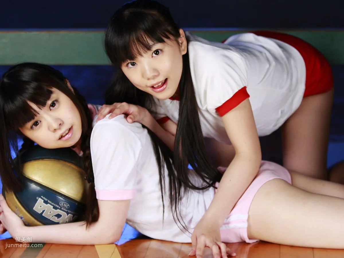 山本麻裡菜、山本有沙 《ガールズダイアリー ドキドキ 有沙＆まりな》 [PB寫真集] 6
