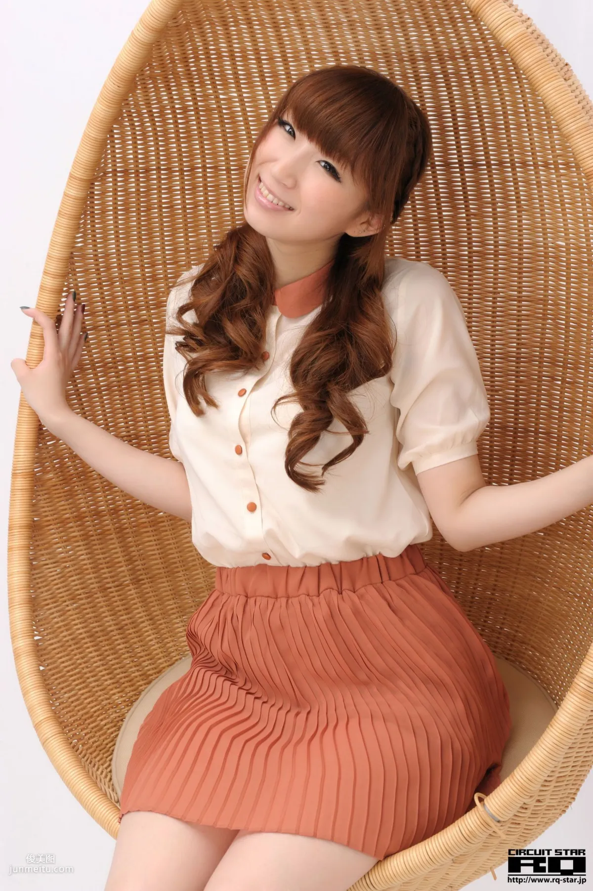 [RQ-STAR] NO.00563 Kana Arai 荒井嘉奈 Race Queen 寫真集 98