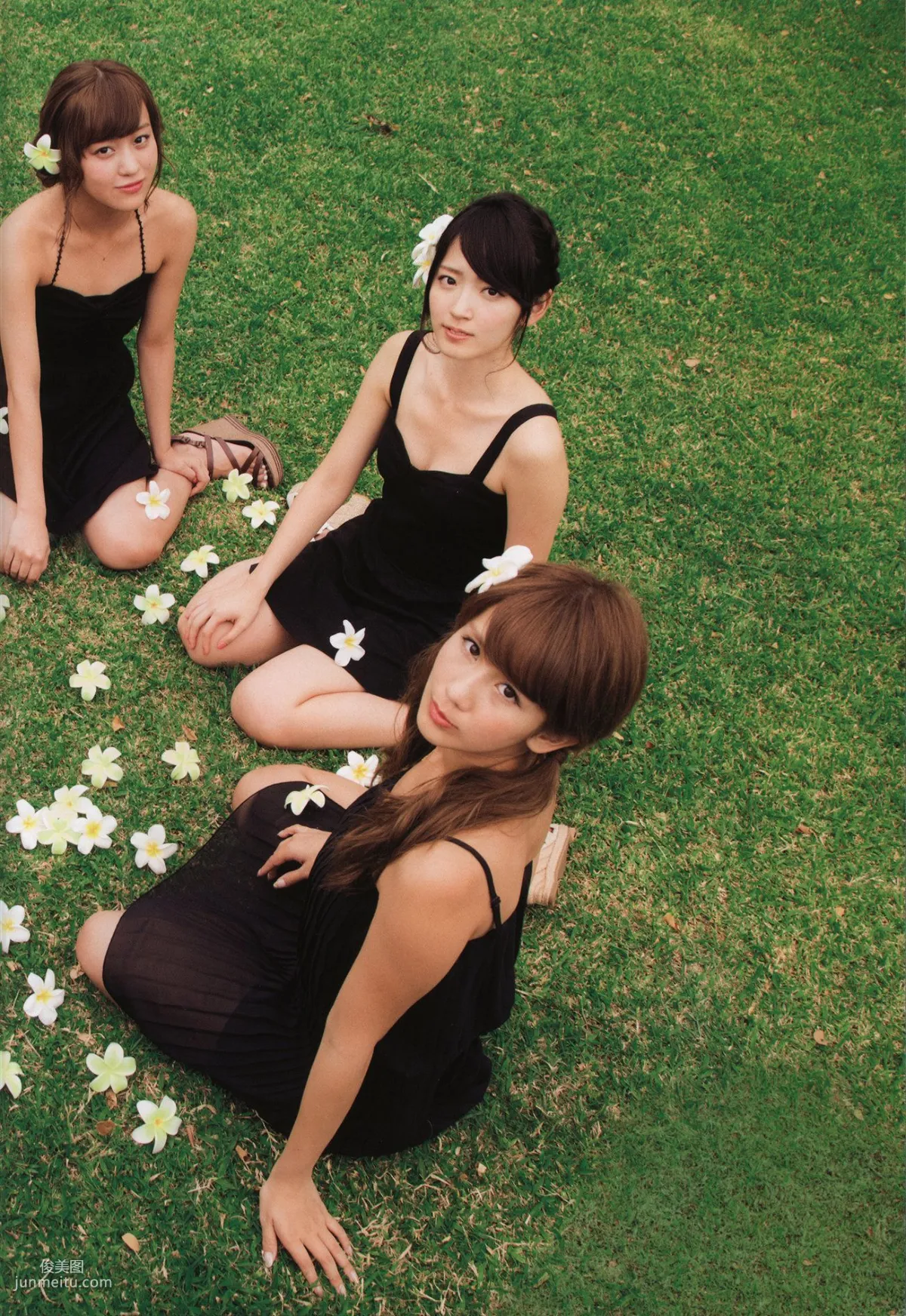 Alo-Hello! ℃-ute Photobook 2014 [PB写真集]15