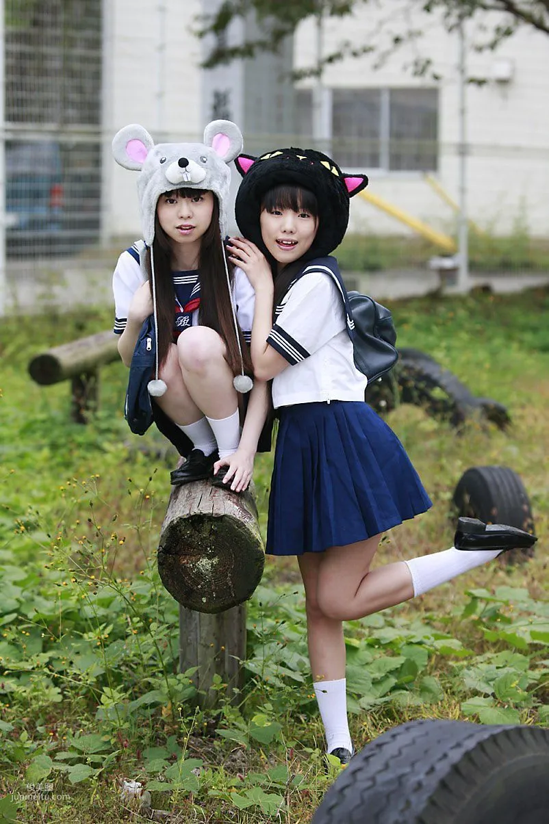山本麻裡菜、山本有沙 《ガールズダイアリー ドキドキ 有沙＆まりな》 [PB寫真集] 30
