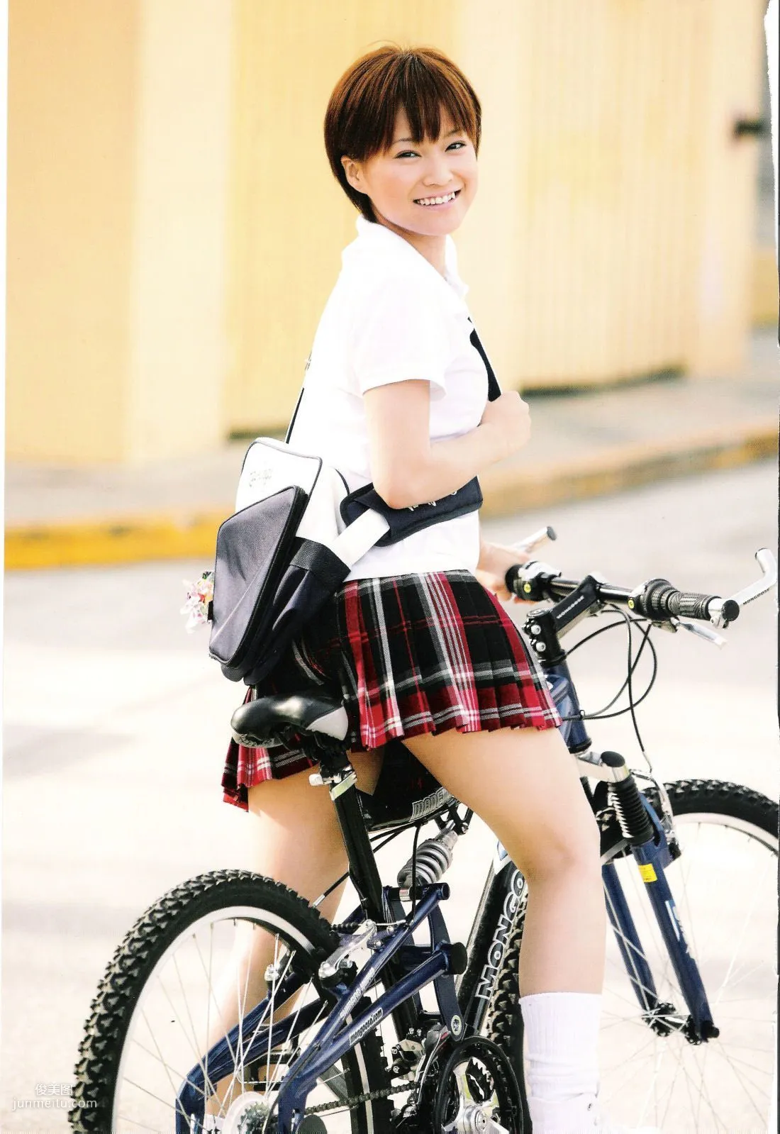亀井絵裡 《ERI》 [Photo Book] 寫真集 118