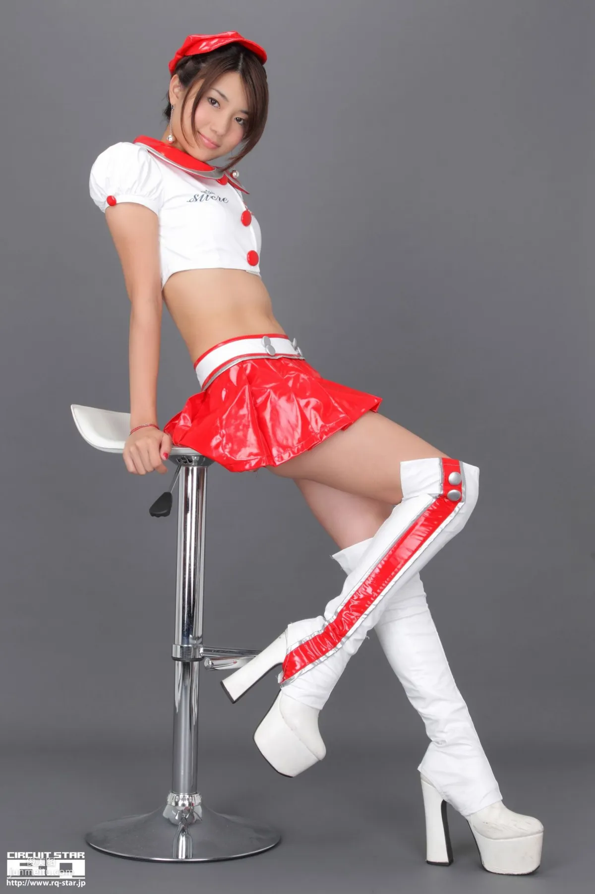 [RQ-STAR] NO.00586 Naoho Ichihashi 市橋直歩 Race Queen 寫真集 37