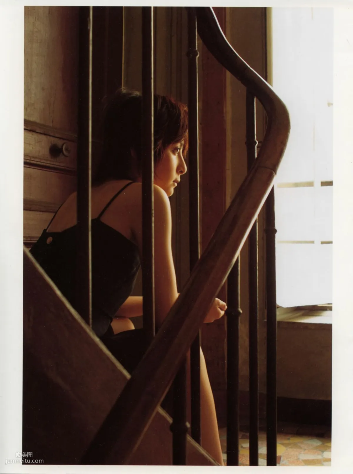 奧菜恵《The Okina 3／3 in Paris》 [PB寫真集] 17