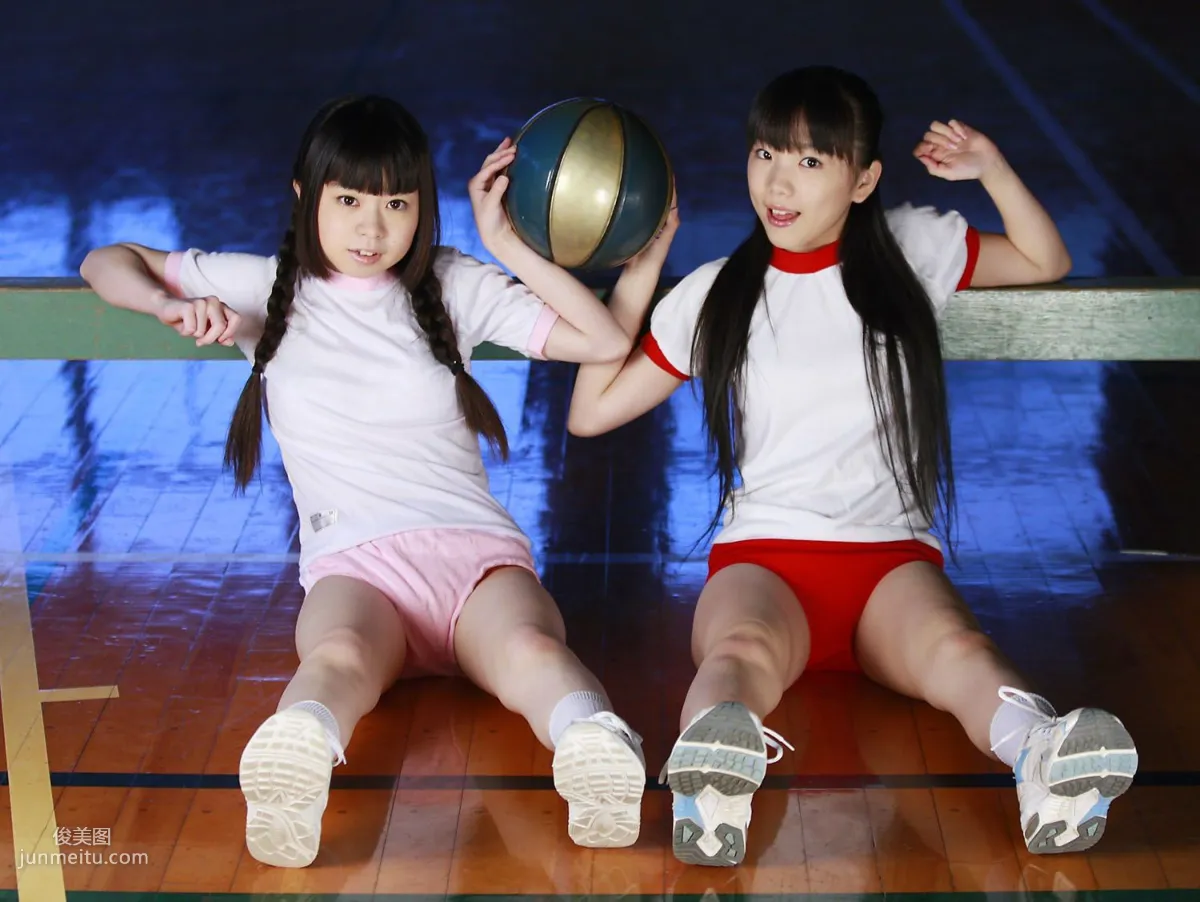 山本麻裡菜、山本有沙 《ガールズダイアリー ドキドキ 有沙＆まりな》 [PB寫真集] 49