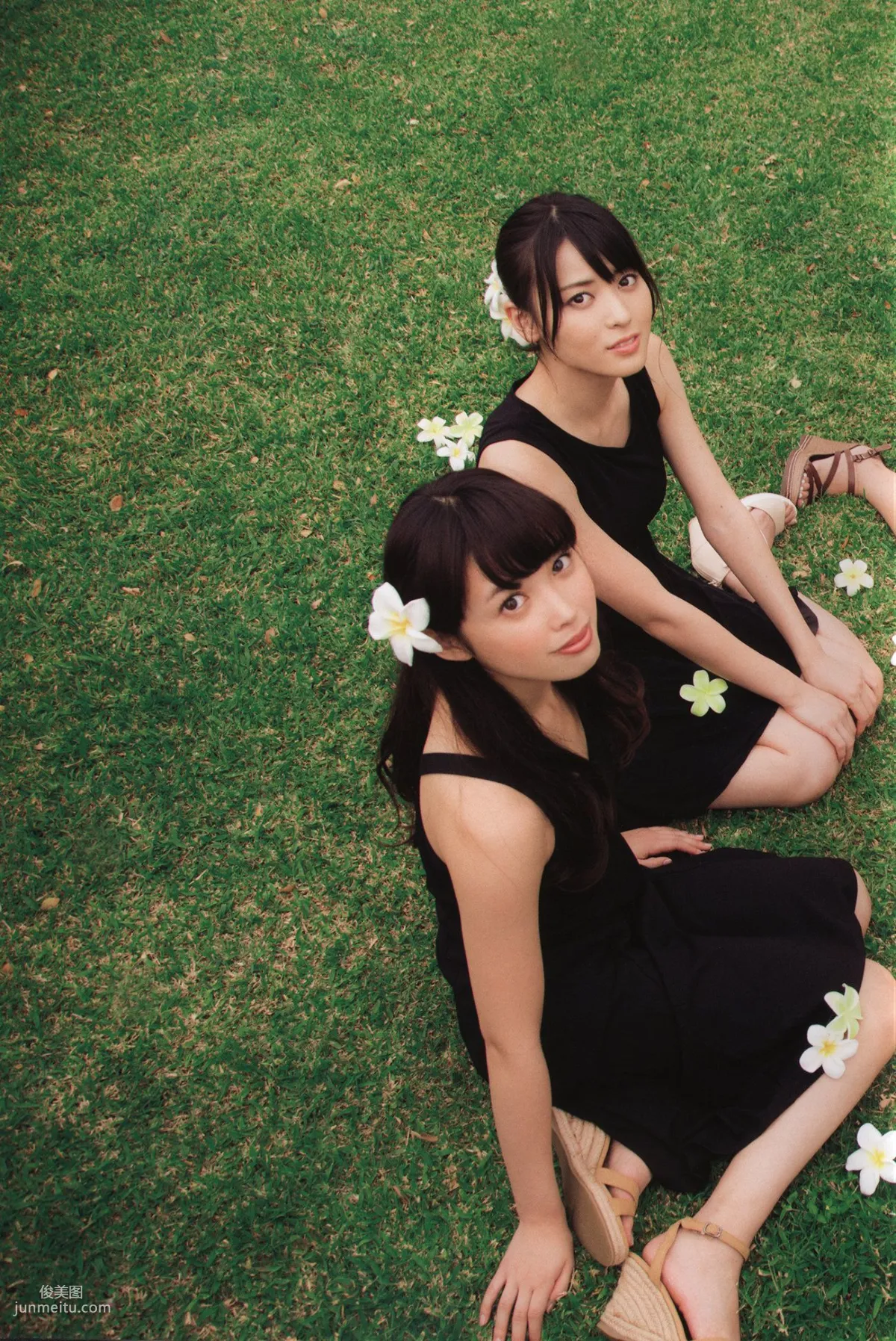 Alo-Hello! ℃-ute Photobook 2014 [PB写真集]16