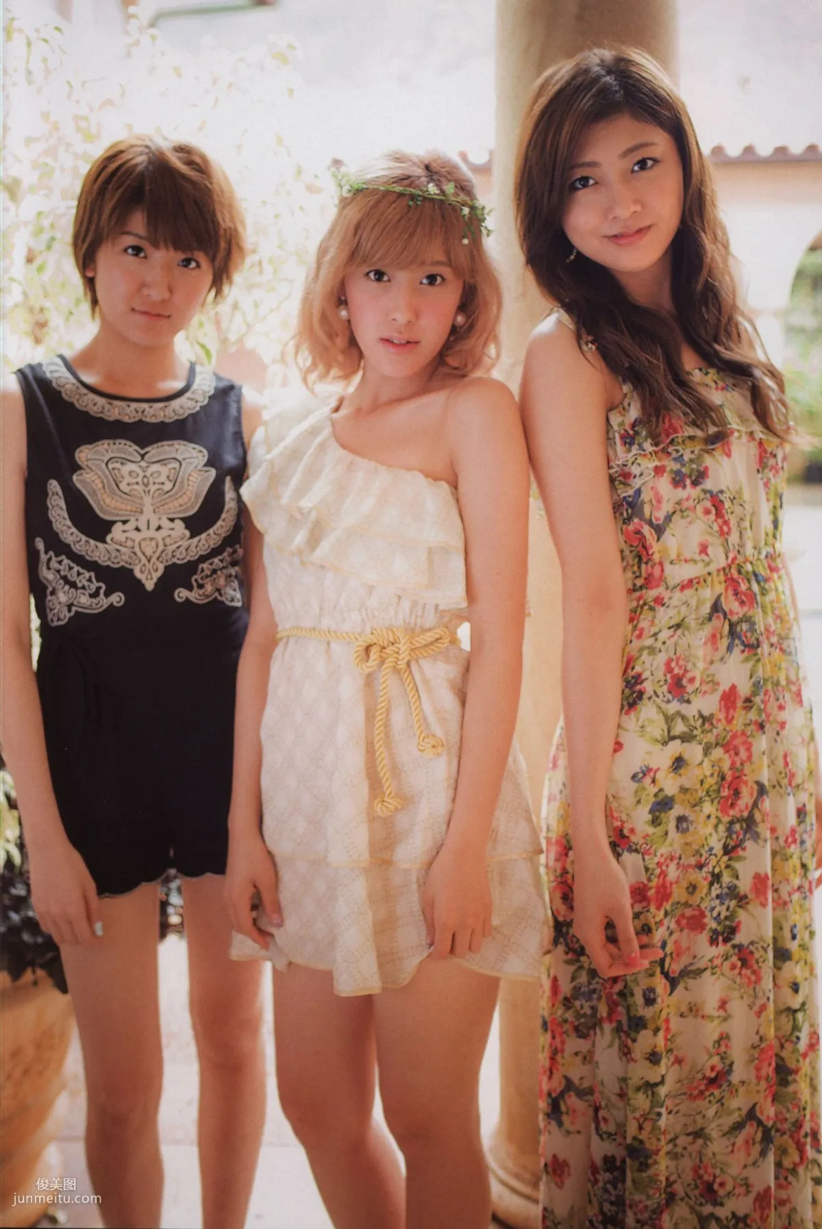 Alo Hello! Berryz 工房 Photobook 2013 [PB寫真集] 37