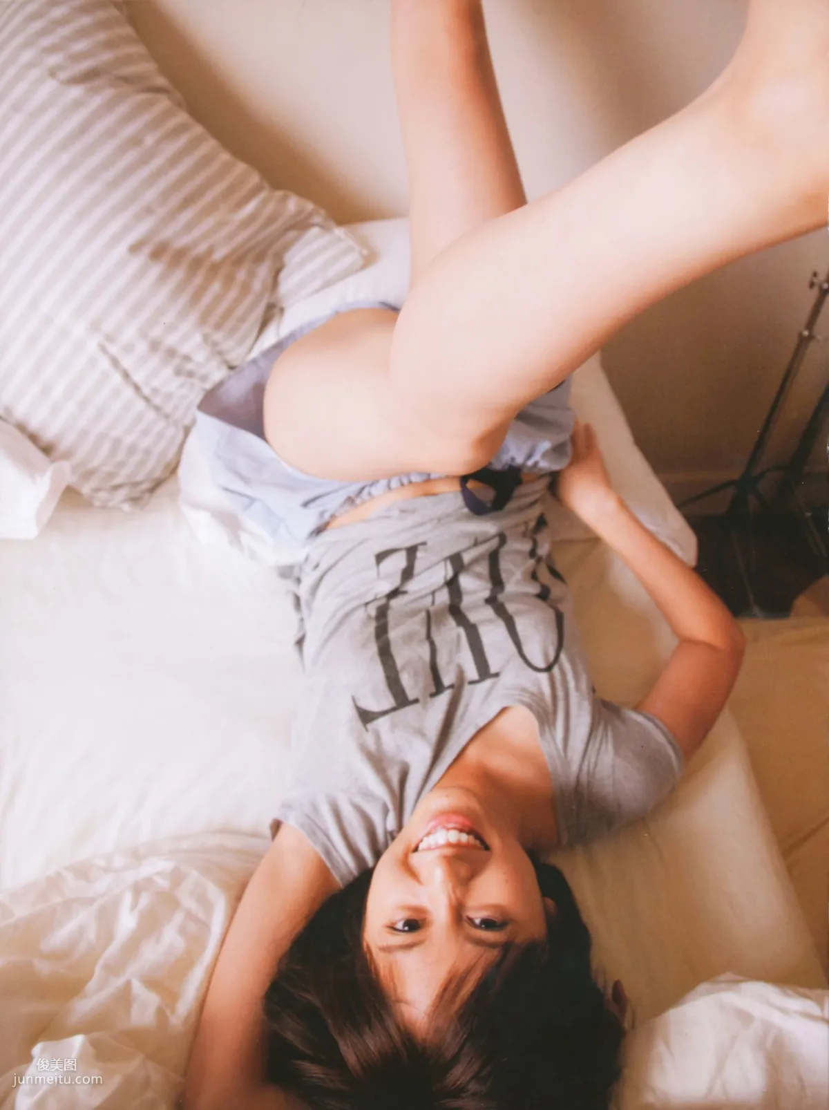 Atsuko Maeda Clumsy [Photo Books] photo 30