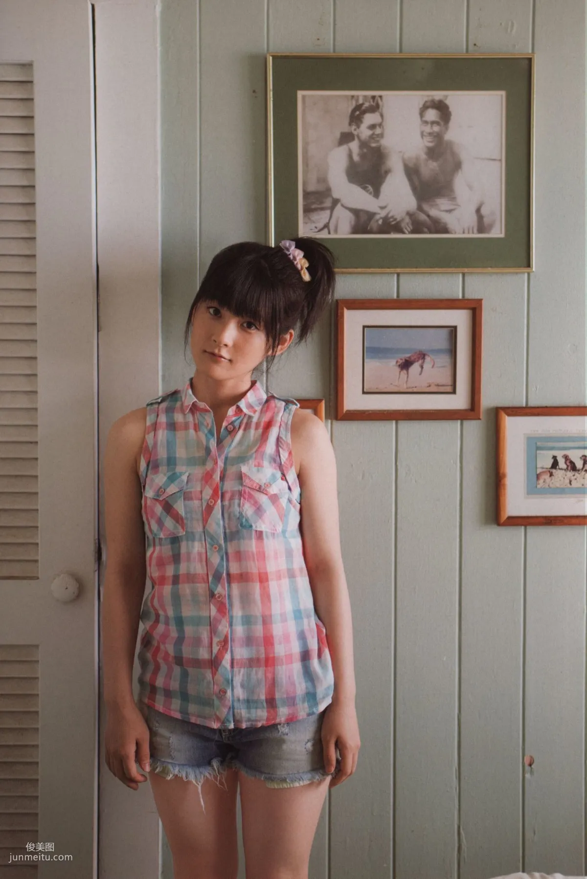 Alo Hello! Berryz 工房 Photobook 2013 [PB寫真集] 46